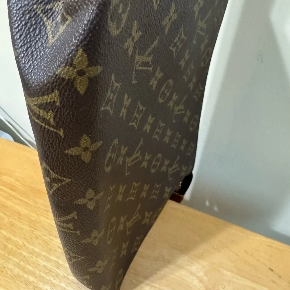 Louis Vuitton Brown Monogram Toiletry Bag 26 - Picture 5 of 16